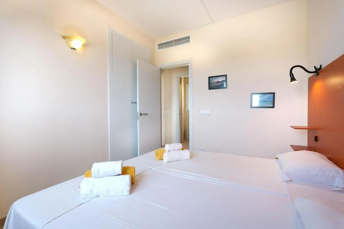 Holiday home Mediterrane Doppelhaushaelfte Sa Rapita Spain